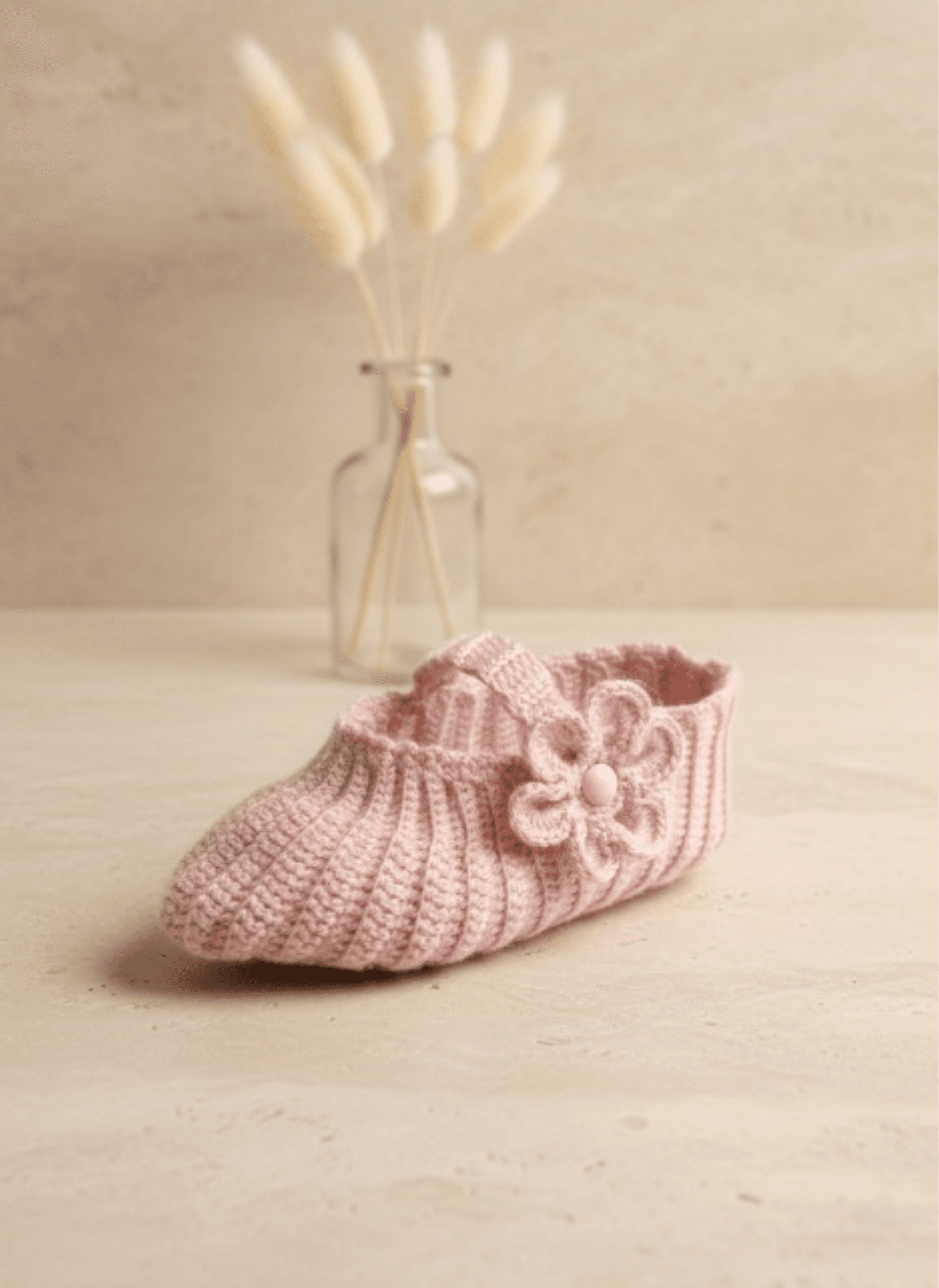 El Örgüsü Çiçek Detaylı Kadın Ev Patiği — Pudra Pembe